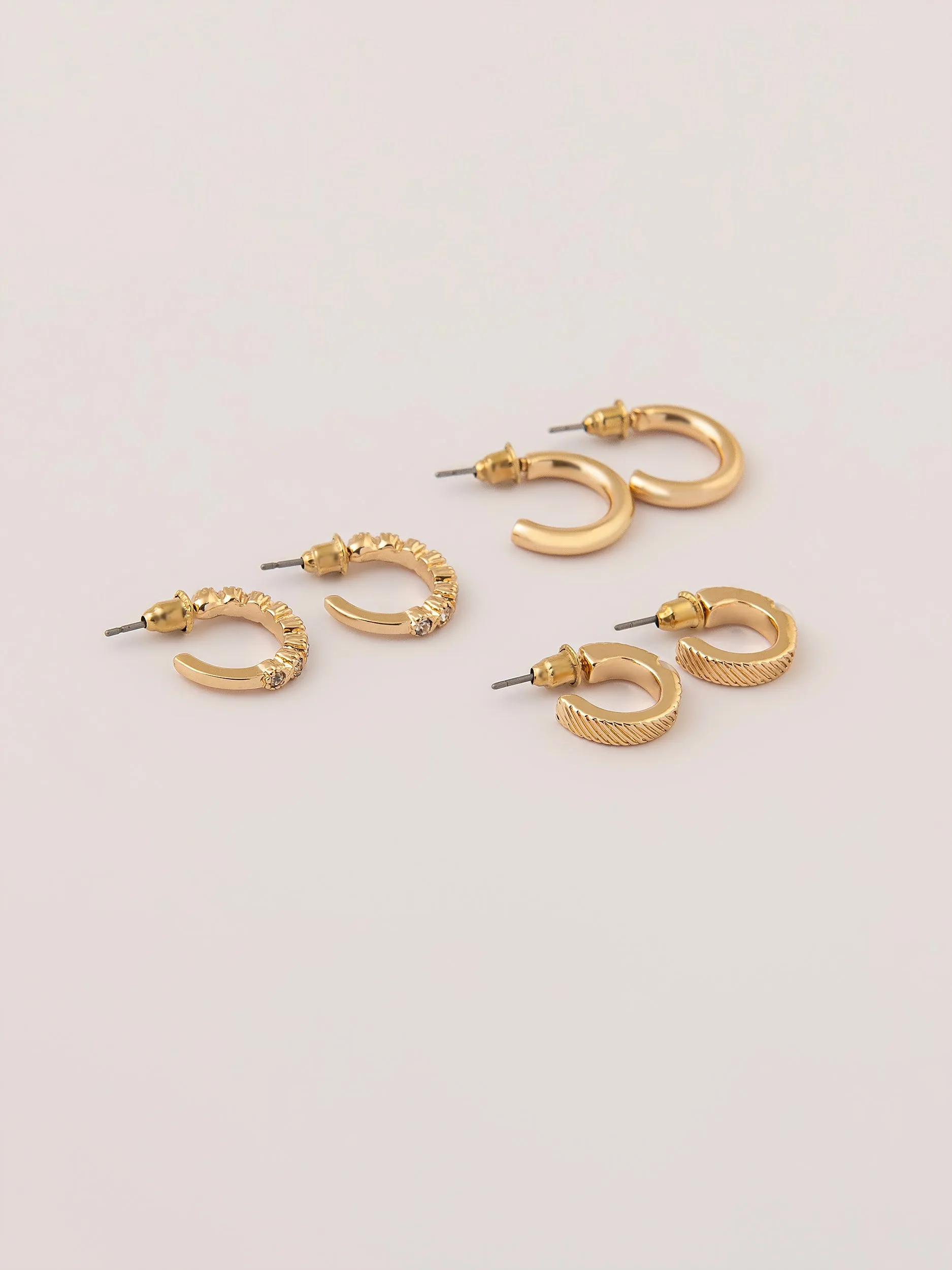 Metallic C- Hoop Earrings Set