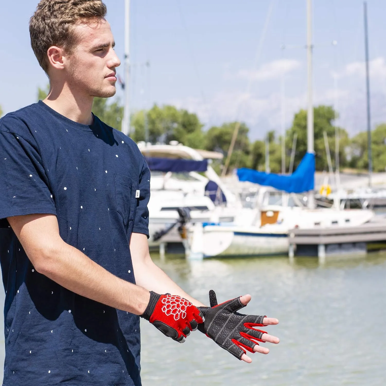 MRX BOXING & FITNESS Sailing Gloves Sticky Palm Gripy Glove Yachting Kayak Dinghy Fishing Short Finger Multi Colors (Black/Red, S)